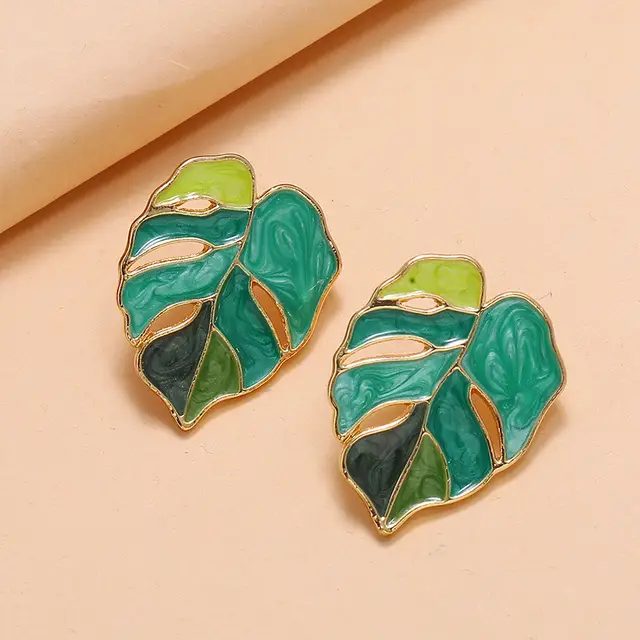 Fresh Bloom Leaf Studs
