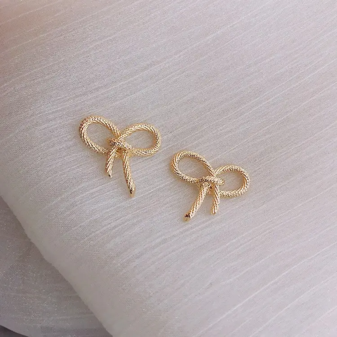 Chic Ribbon Studs
