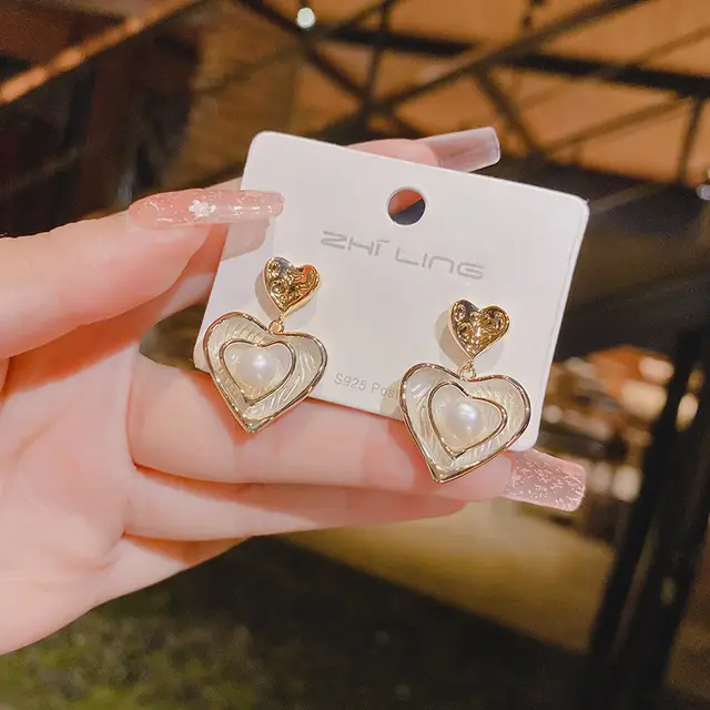 Sparkling Heart Earrings