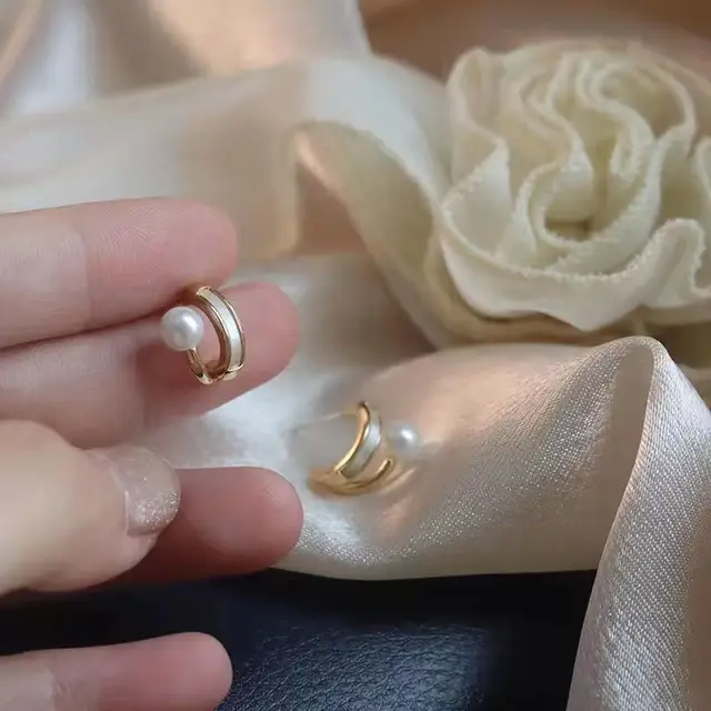 Cute Pearl Earrings