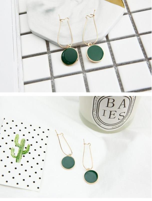 Dazzle Flow Hangings