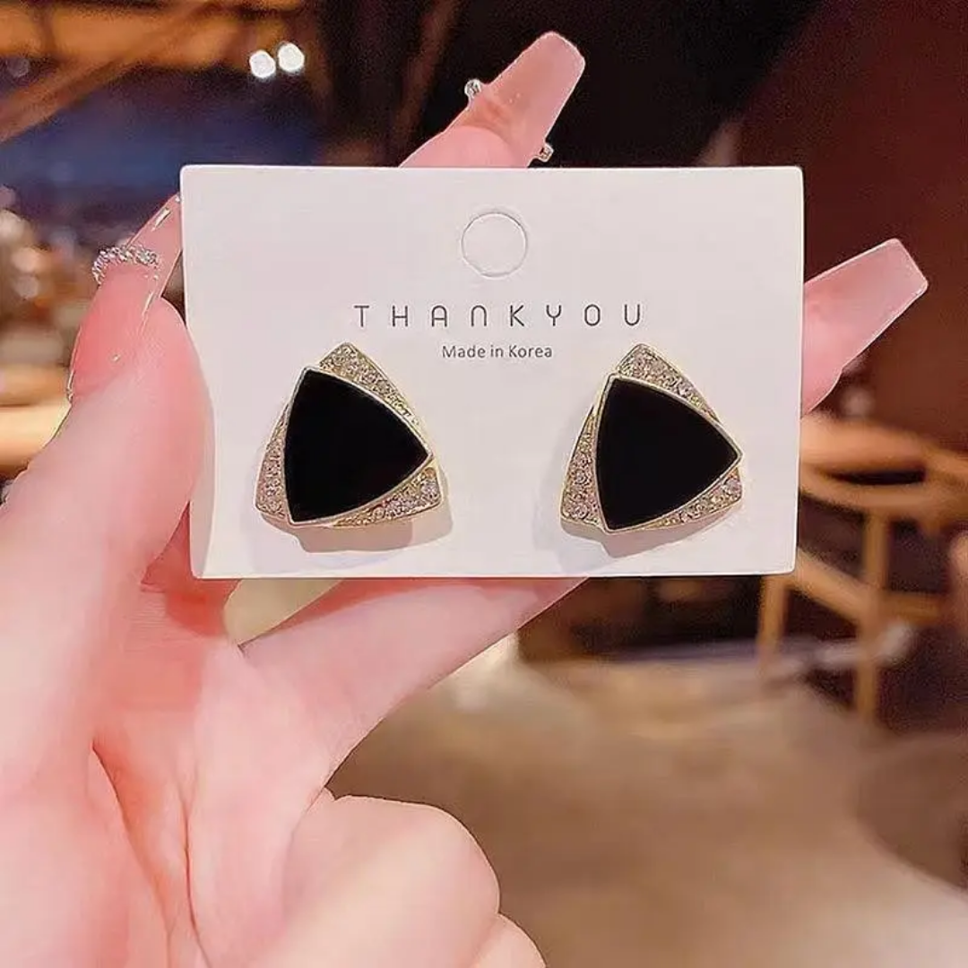 Black Stunning Studs