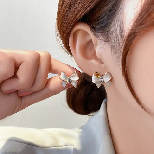 Stunning Bow Studs