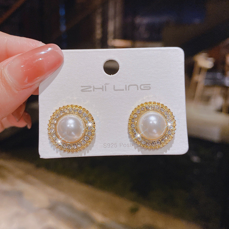 Sunny Stunning Studs
