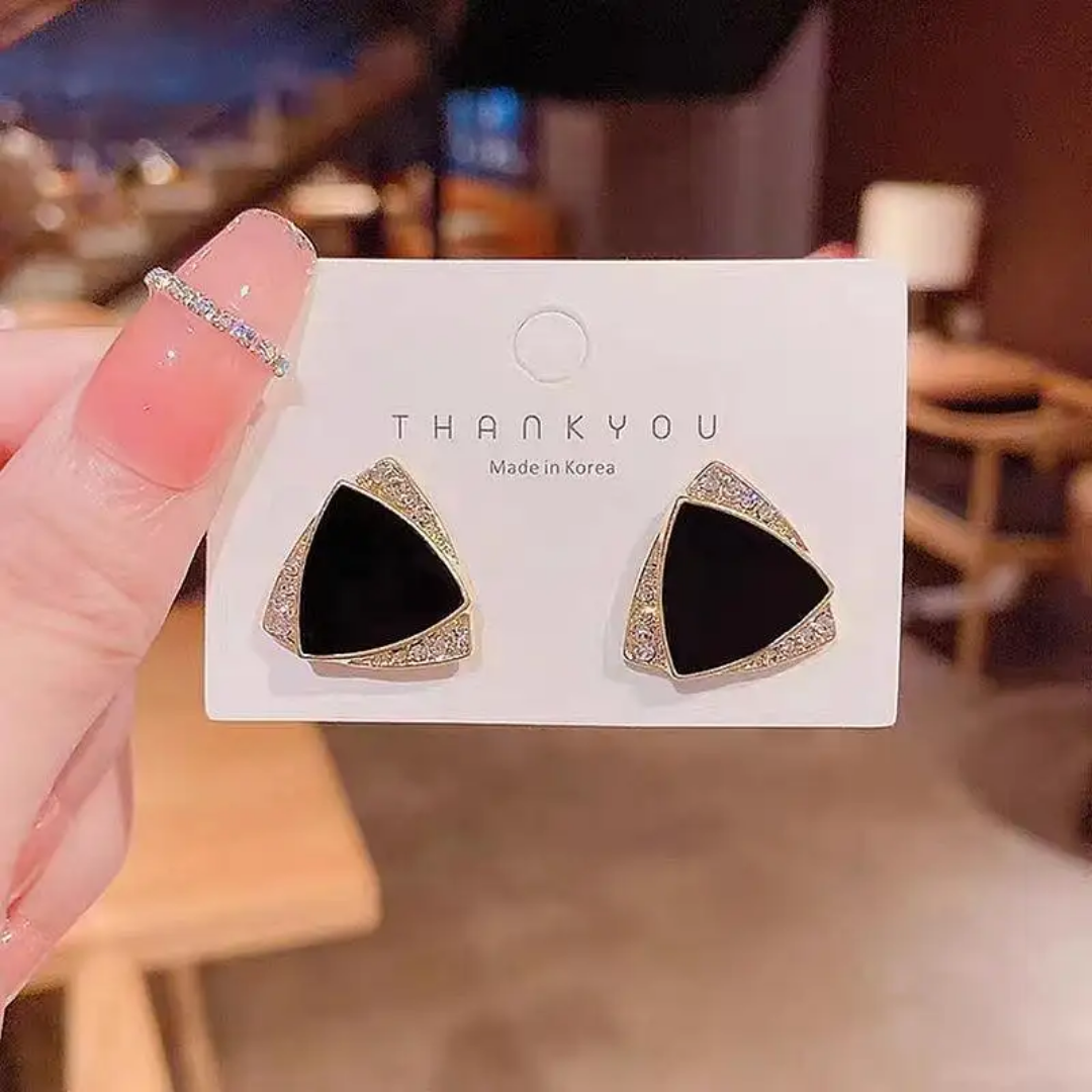 Black Stunning Studs