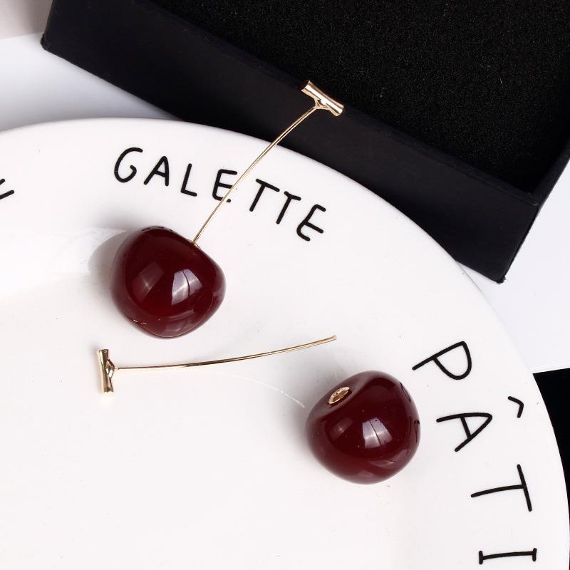 Unique Berry Studs
