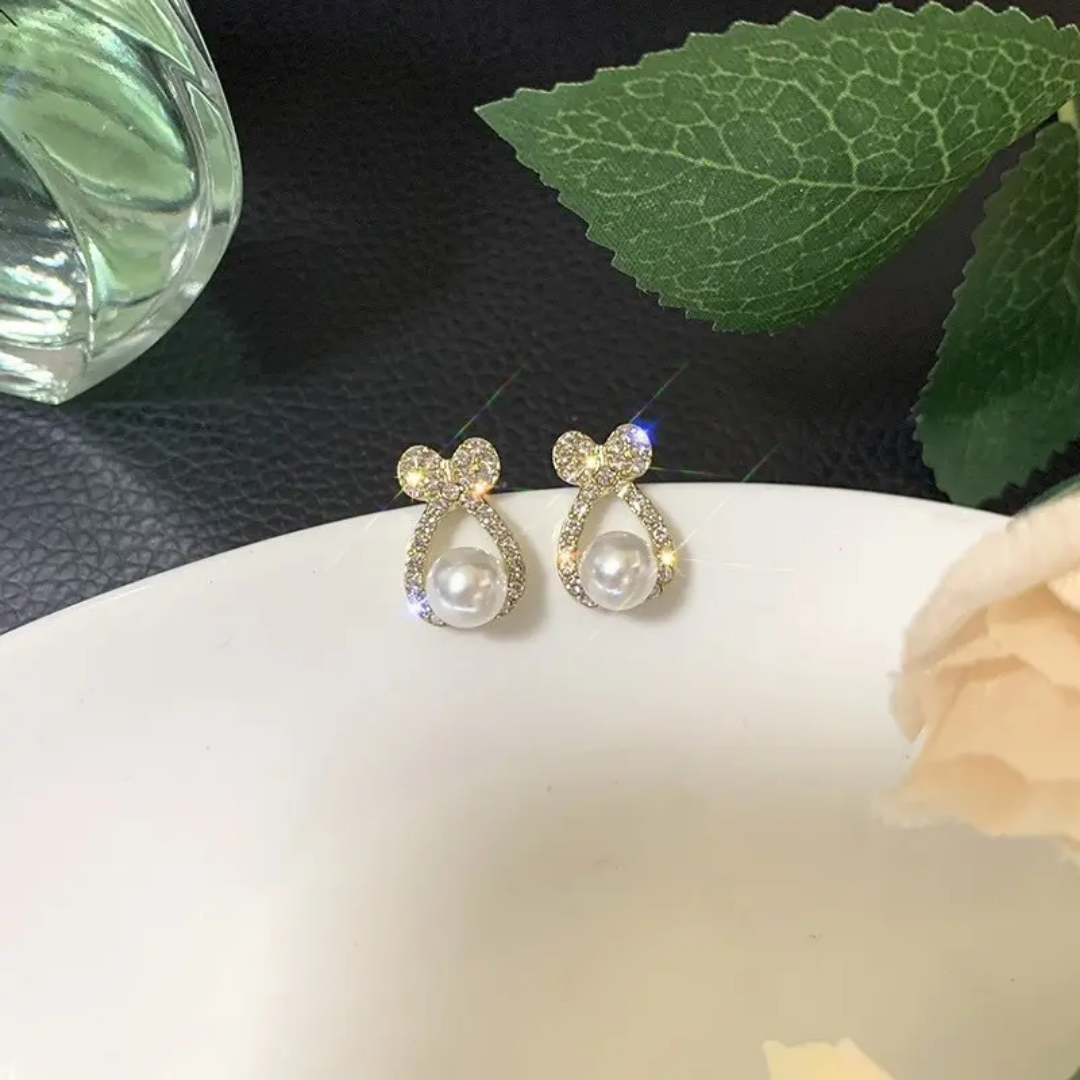 Royal Pearl studs