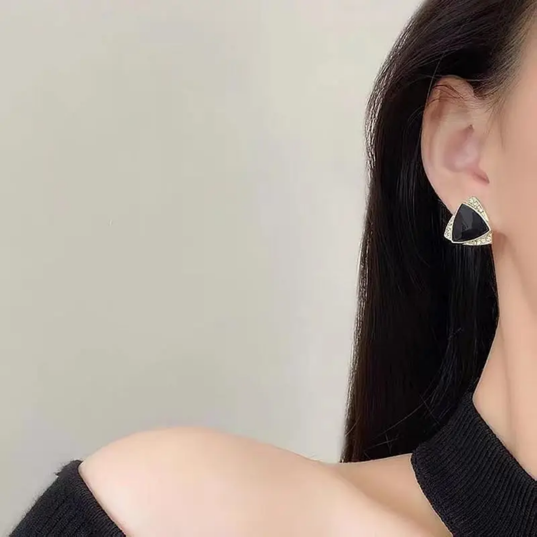 Black Stunning Studs