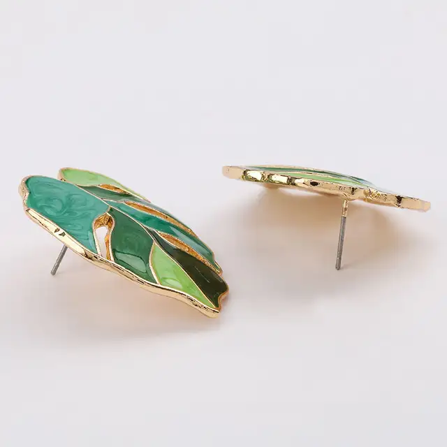 Fresh Bloom Leaf Studs