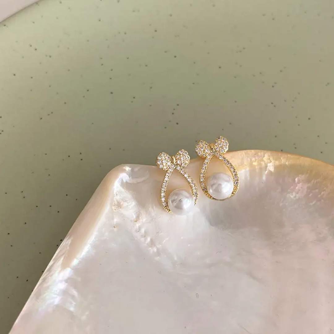 Royal Pearl studs