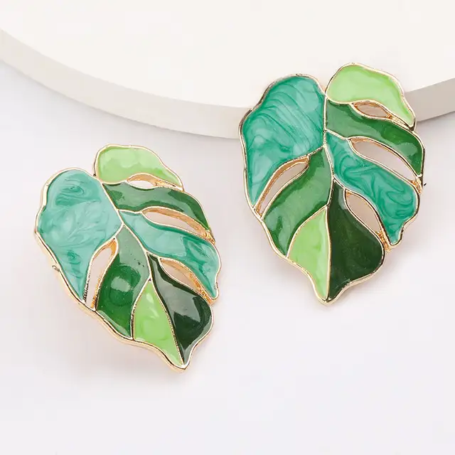Fresh Bloom Leaf Studs
