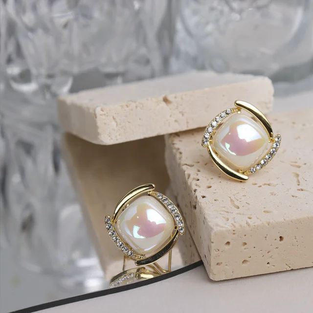 Golden Border Pearl Studs