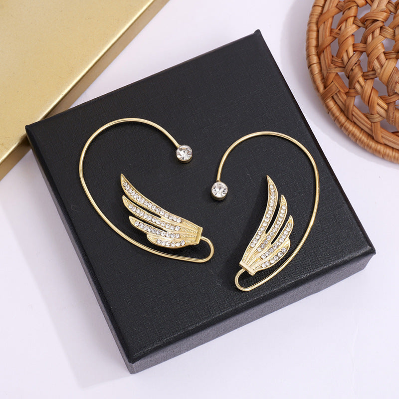 Twinkee Swan Studs