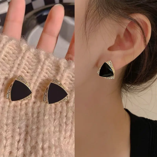 Black Stunning Studs