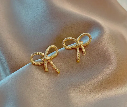 Chic Ribbon Studs
