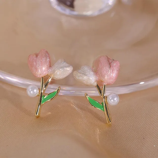 A Pearl Of Flower Earrings