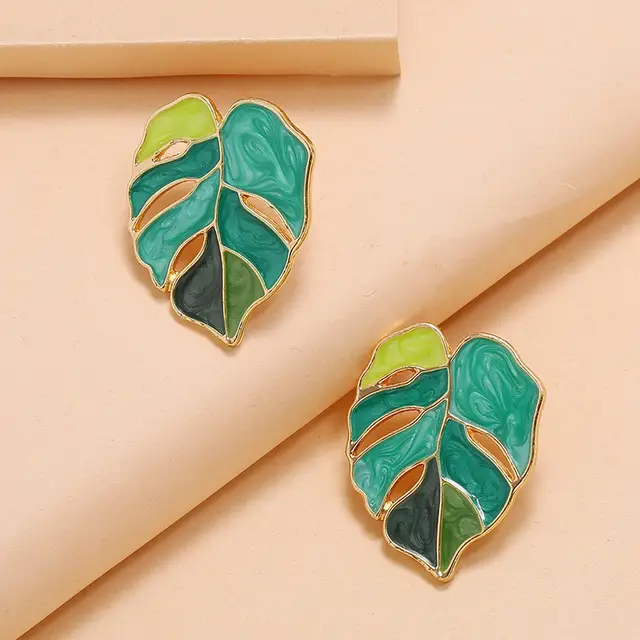 Fresh Bloom Leaf Studs