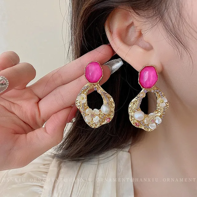 pink