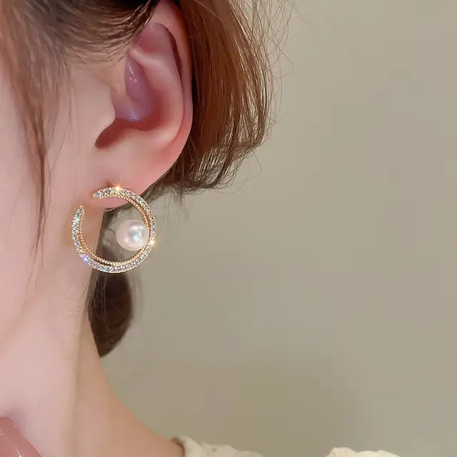 Pearlfect Studs