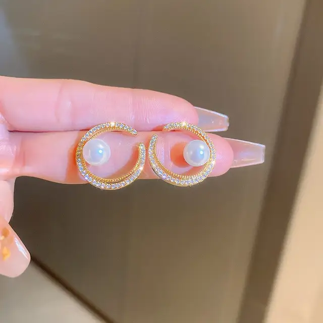 Pearlfect Studs