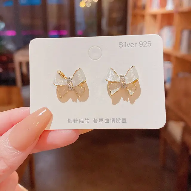 Stunning Bow Studs