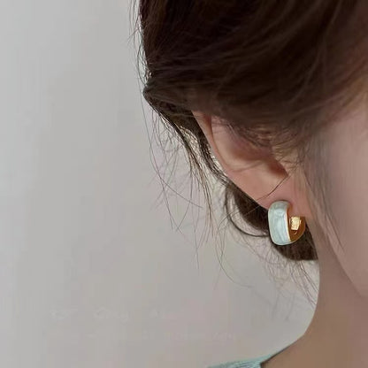 Radiant Hearty Studs