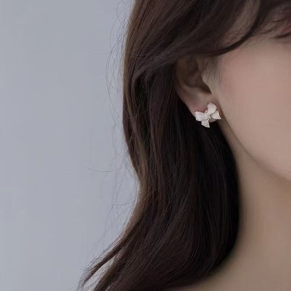 Stunning Bow Studs